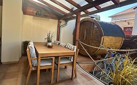 Dora Holiday House & Apartments
